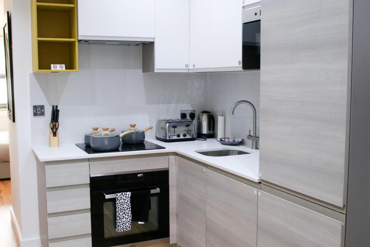 Deluxe And Modern Studio Apartment In Sydenham Londra Exterior foto
